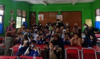 HIMFIS Desa Binaan “Bergerak Bersama Mewujudkan Masyarakat yang Lebih Sehat (Tubuh Seimbang)