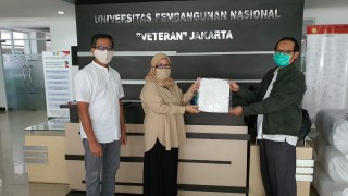 Serah Terima Bantuan APD, Face Shield dan Hand Sanitizer Untuk Sivitas Akademika dan Pegawai Fakultas Ilmu Kesehatan UPN Veteran Jakarta