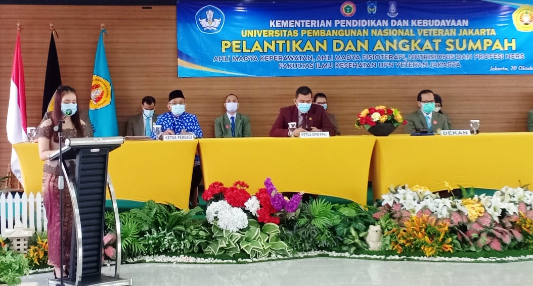 Angkatsumpah3.jpeg Angkatsumpah3.jpeg