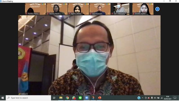 Dekan_Mitos.jpg Dekan_Mitos.jpg