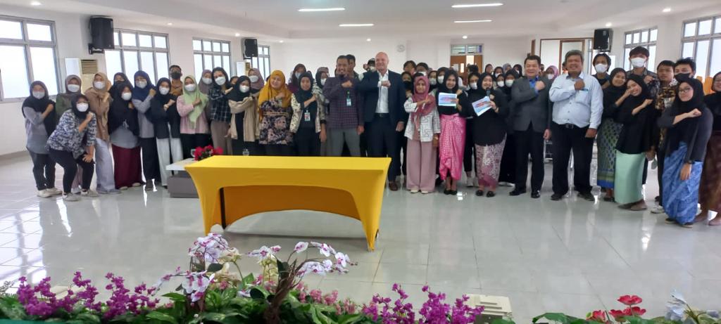 WhatsApp_Image_2023-03-01_at_14.49.09_(2).jpeg WhatsApp_Image_2023-03-01_at_14.49.09_(2).jpeg