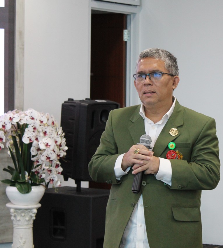 rektor.jpg rektor.jpg