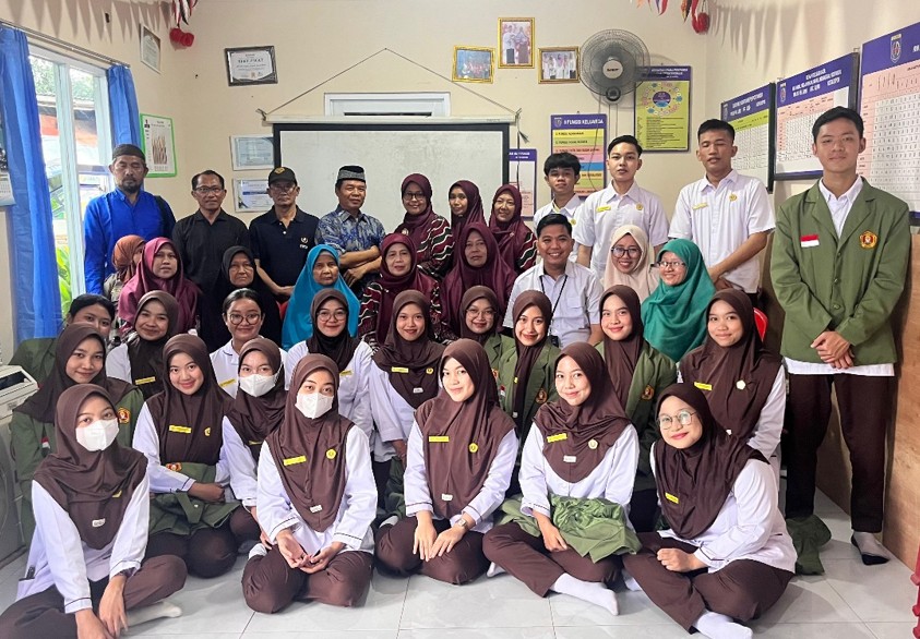 Gerontik1.jpg Gerontik1.jpg