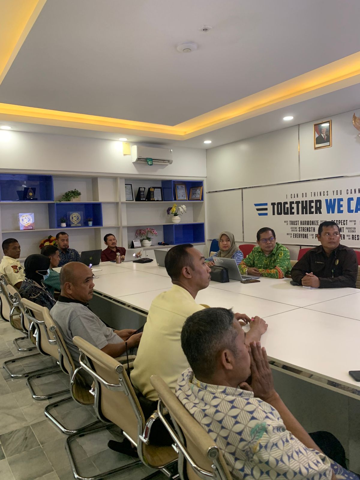 WhatsApp_Image_2025-10-13_at_15.44.18_(1).jpeg WhatsApp_Image_2025-10-13_at_15.44.18_(1).jpeg